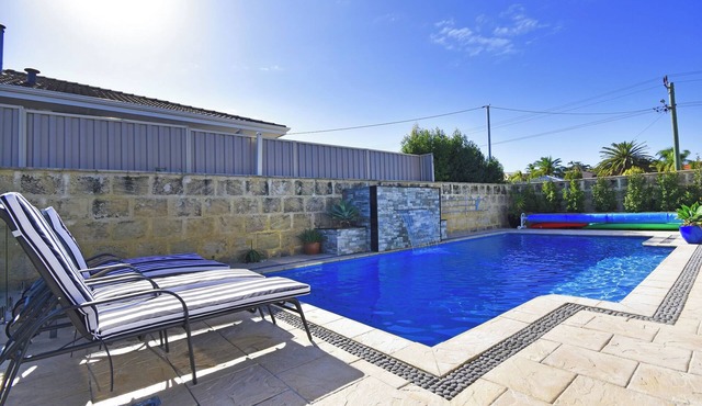 Hillary's Coastal Retreat stunning home with pool and amazing alfresco area in Hillarys