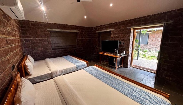 Hillock Resorts The Nature Retreat in Vikarabad