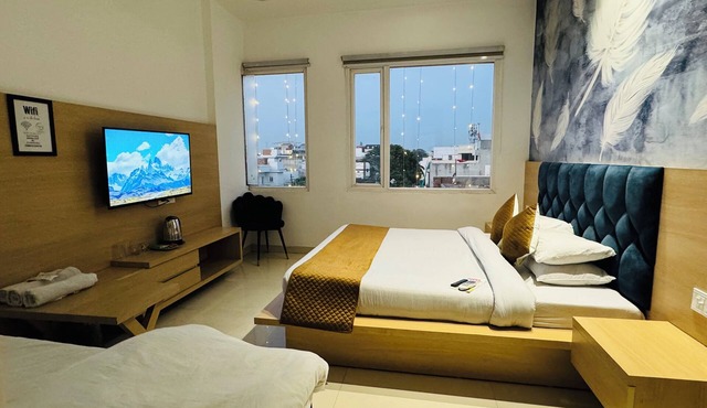 HolidayVilla & Suites Amritsar
