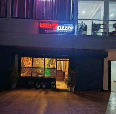 Hotel 7 Eleven in Dirāng