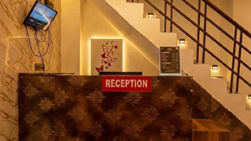 Hotel A V Grand, Kanpur