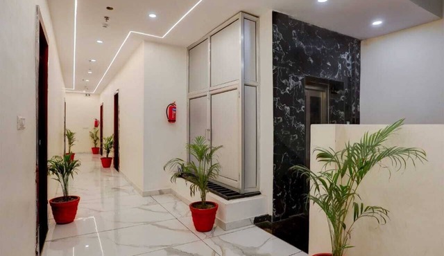Hotel Aastha Shree Dham