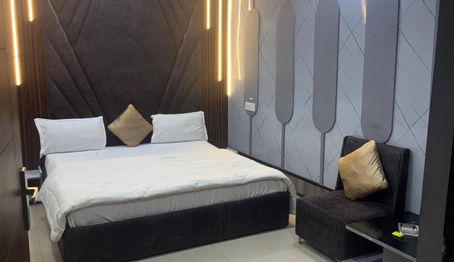 Hotel American in Saharanpur