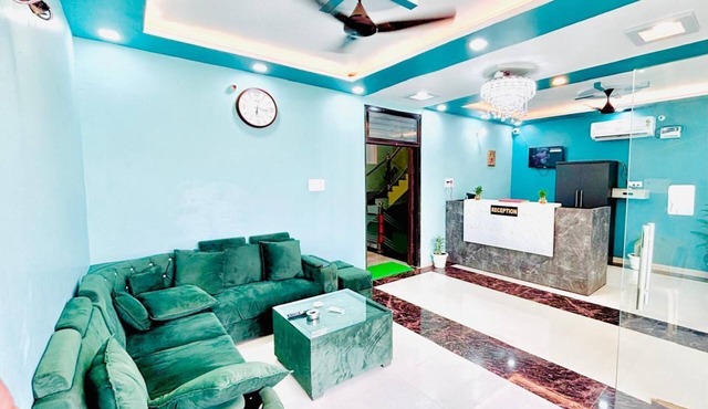 HOTEL BHAGWATI PALACE