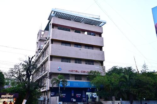 HOTEL CENTER POINT in Solapur