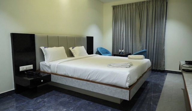 Hotel DP's Crown in Bengaluru