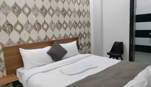 Hotel Easy Stay Near Shahdara