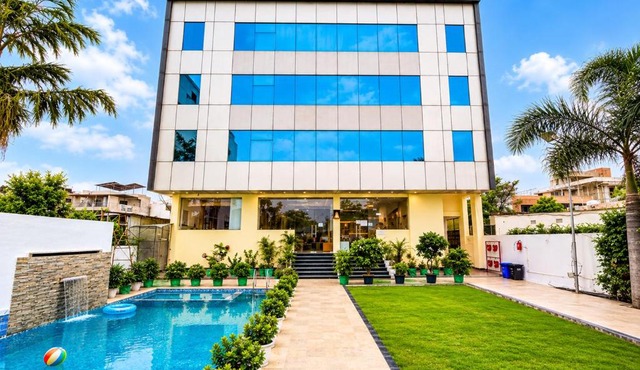 Hotel Elvora in Jaipur