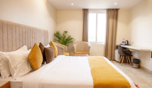 Hotel Eminence