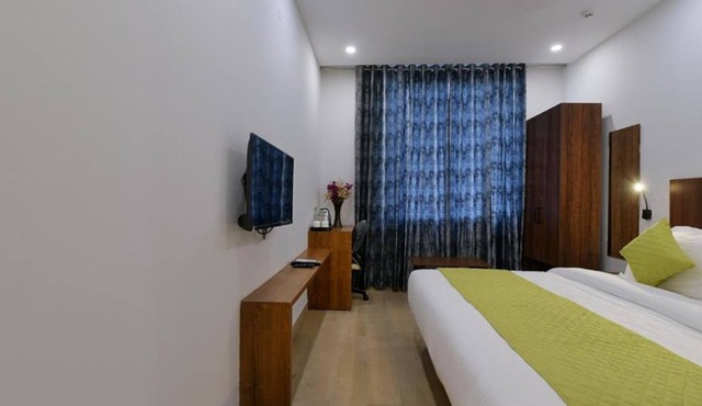 Hotel Emporio