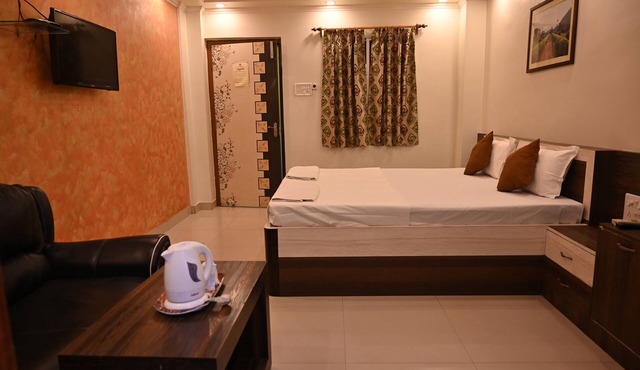 Hotel Gitanjali Maldah in Malda