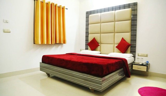 Hotel Golden Inn