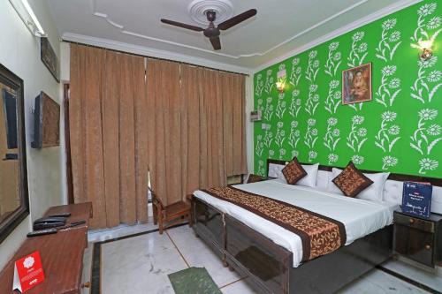 Hotel Hari Villa -Sec 11 Noida in Noida