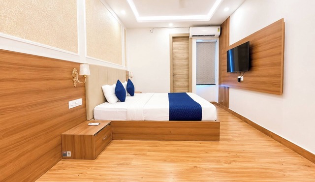 Hotel Heritage Divine Varanasi in Varanasi