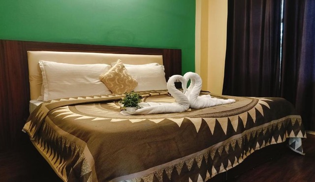Hotel Ishwar Naddi