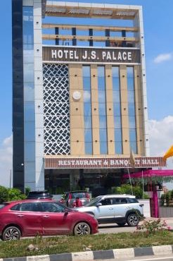 Hotel Js Palace