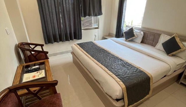 HOTEL KAVANA