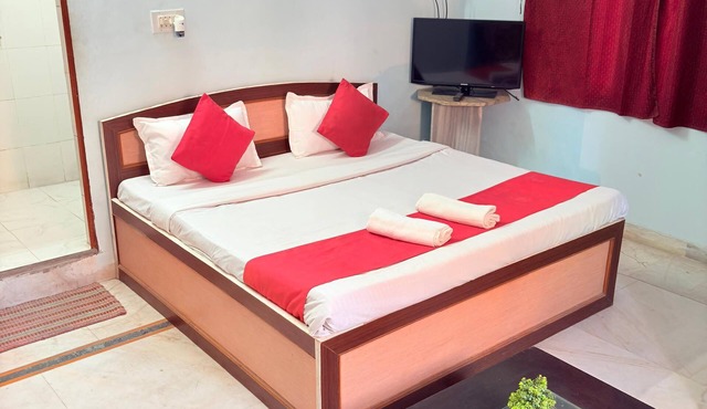 HOTEL KRISHNAM PALACE