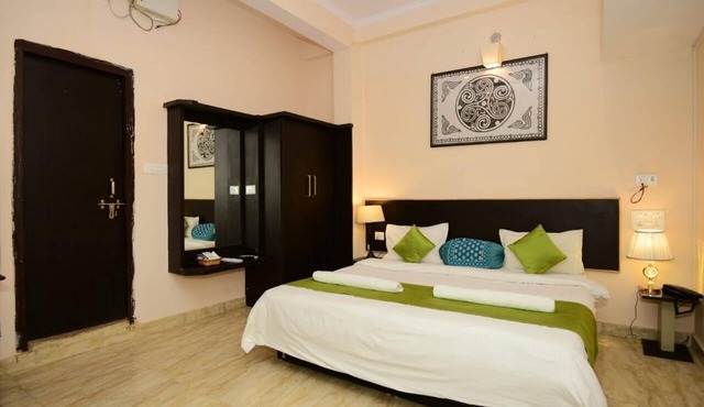 Hotel Madhava Naimisharanya