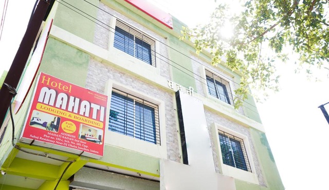 Hotel Mahati in Indore
