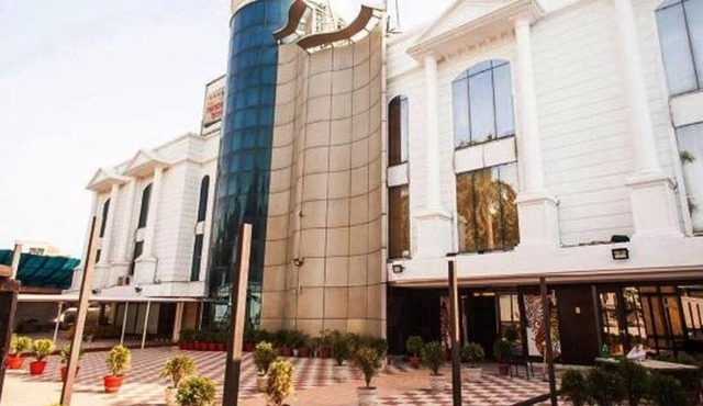 Hotel Mandakini Royale