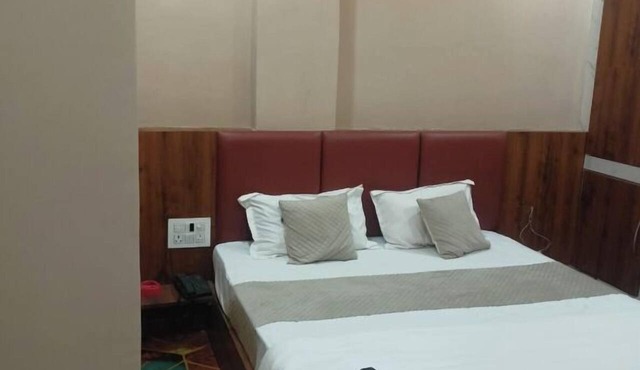 HOTEL MARK INN