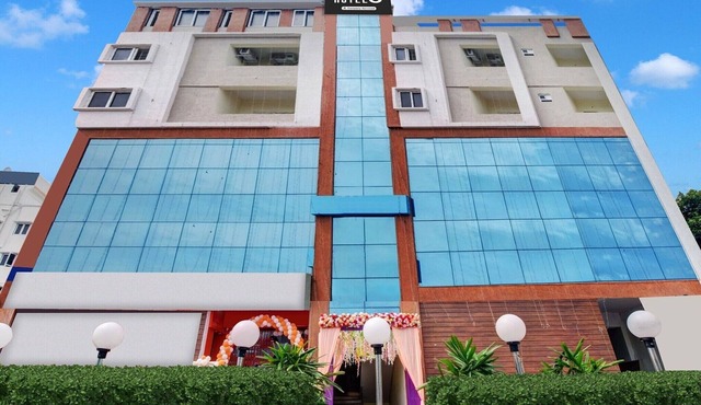 Hotel O Murali Nagar Near NAD Junction