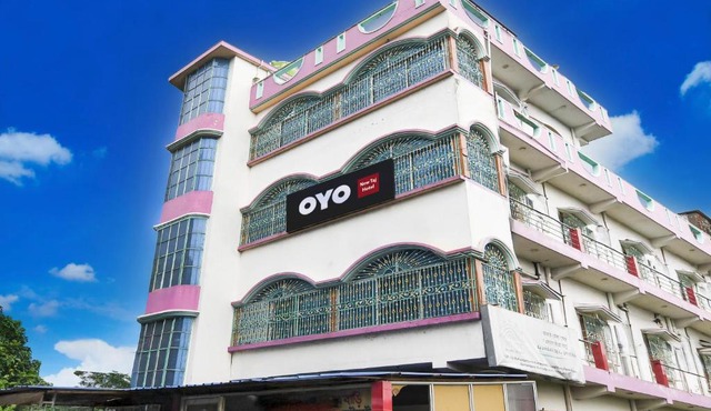 Hotel O New Taj in Baharampur