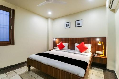 Hotel O Signature Guest House