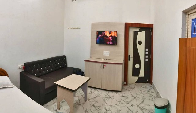 Hotel P P Palace