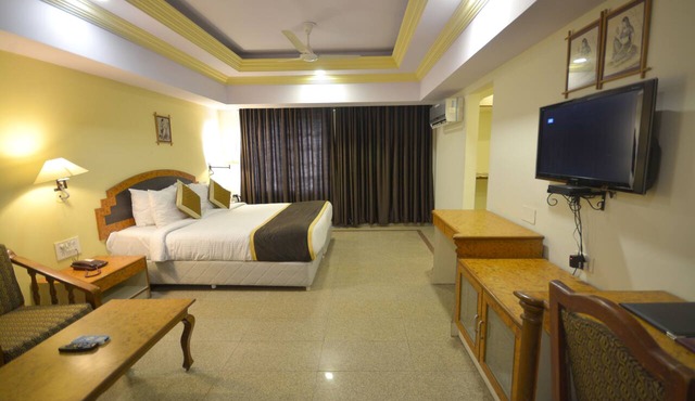 Hotel Rajputana Palace