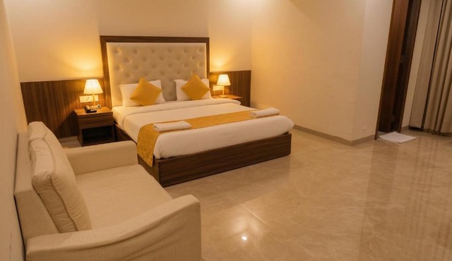 Hotel Rangoli - 10 min from Palsana chowk in Navsāri