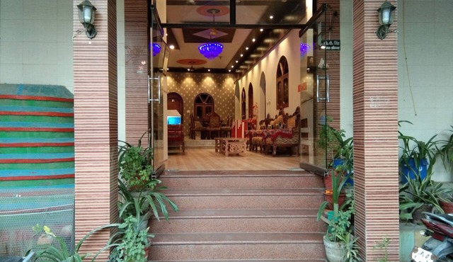 Hotel Rashmi Palace .
