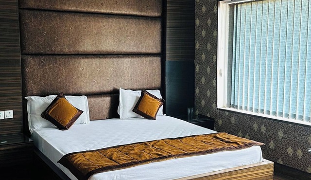 Hotel Riya Palace