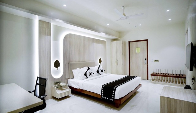 Hotel Room in Ayodhya near Ram Mandir