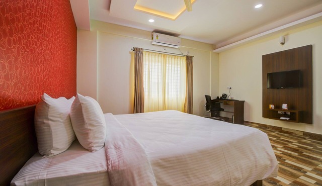 Hotel Royal Suites in Kolar