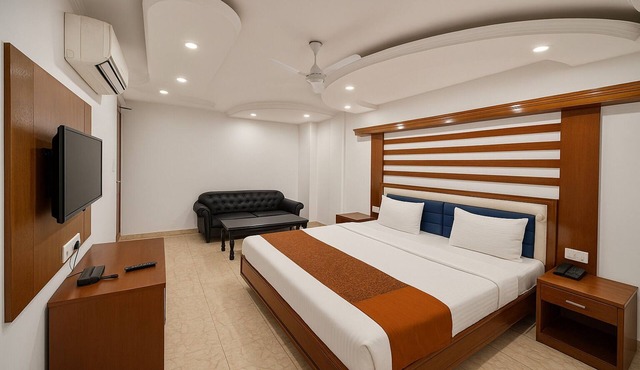 Hotel TJS Royale