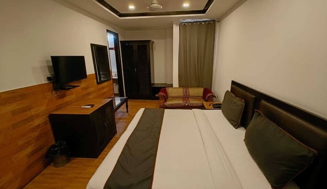 Hotel Veer Palace