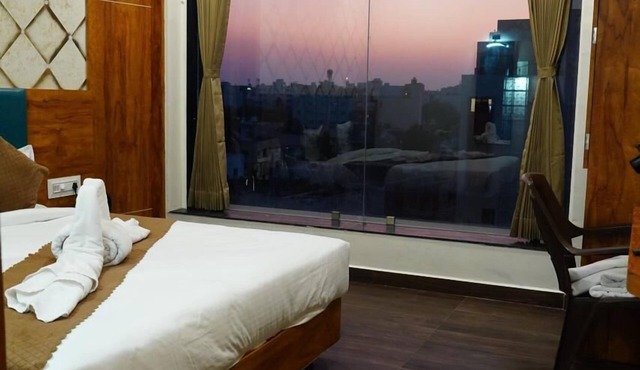 Hotel vraj palace in Dwarka