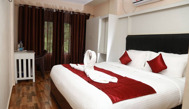 Hotel Wayanad Square