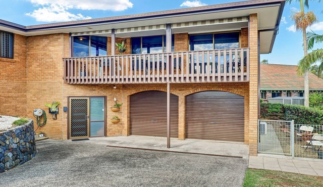 Humble Abode: A cozy, inviting home with timeless charm in Boambee East
