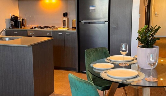 Ideal Quiet 1BR Prahran Apt Near Cafes Transport in Melbourne