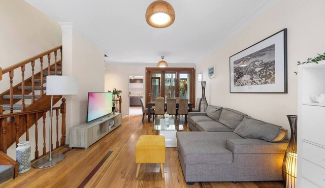 Ideally located 3 BR (Parking)/Central-10 min walk in Ultimo