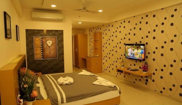 iROOMZ Nakshatra-LR