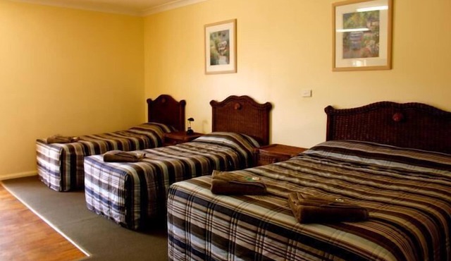 Isis Motel Scone in Scone