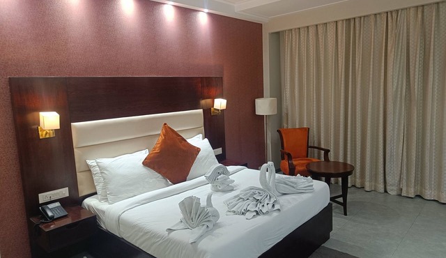 J P HOTEL AND WEDDING SQUARE