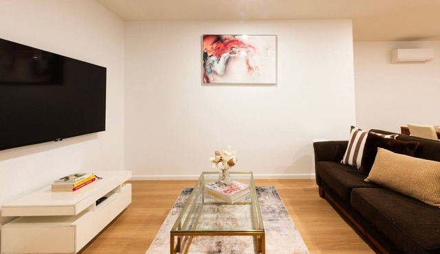 Jasandro Ivanhoe Base 19 in Ivanhoe