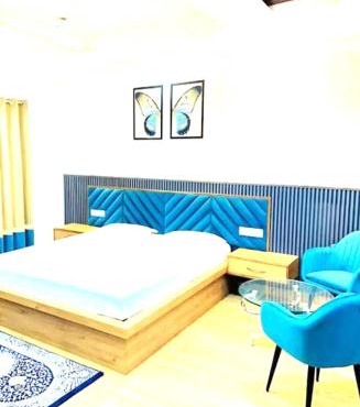 K D Motels