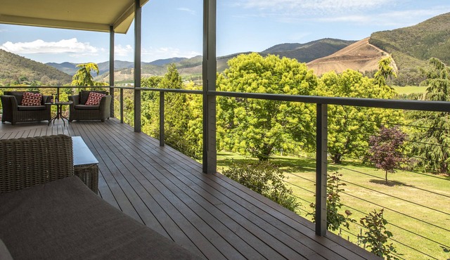 Knox Farm Cottage quiet romantic getaway in Bright