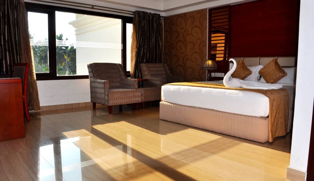 Lake Palace Hotel Trivandrum